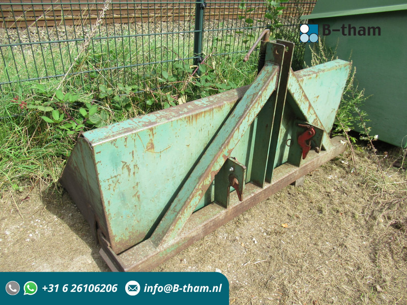 Grondbakje tbv Trekker 3-PT hef Kantelbaar - Laaduri kopp: pilt 1 Grondbakje tbv Trekker 3-PT hef Kantelbaar - Laaduri kopp: pilt 1