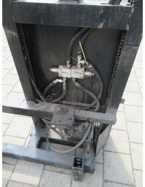 Terberg Zij-belading Mini Container + opvangbak - Lisaseade - Materjali käitlemise seade: pilt 3 Terberg Zij-belading Mini Container + opvangbak - Lisaseade - Materjali käitlemise seade: pilt 3