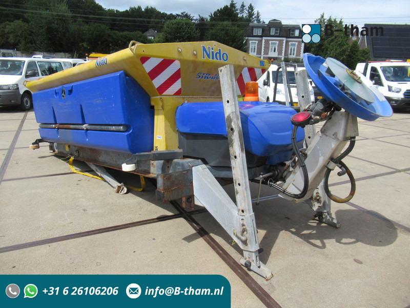 NIDO STRATOS B40-36 VCLN-490 4 M3 + 2.200L Salzstreuer HYDRO Saltspreader - Liiva-/ Soolajaotur: pilt 1 NIDO STRATOS B40-36 VCLN-490 4 M3 + 2.200L Salzstreuer HYDRO Saltspreader - Liiva-/ Soolajaotur: pilt 1