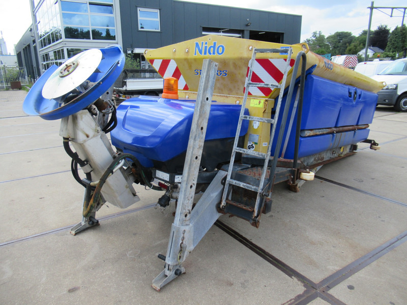 NIDO STRATOS B40-36 VCLN-490 4 M3 + 2.200L Salzstreuer HYDRO Saltspreader - Liiva-/ Soolajaotur: pilt 4 NIDO STRATOS B40-36 VCLN-490 4 M3 + 2.200L Salzstreuer HYDRO Saltspreader - Liiva-/ Soolajaotur: pilt 4