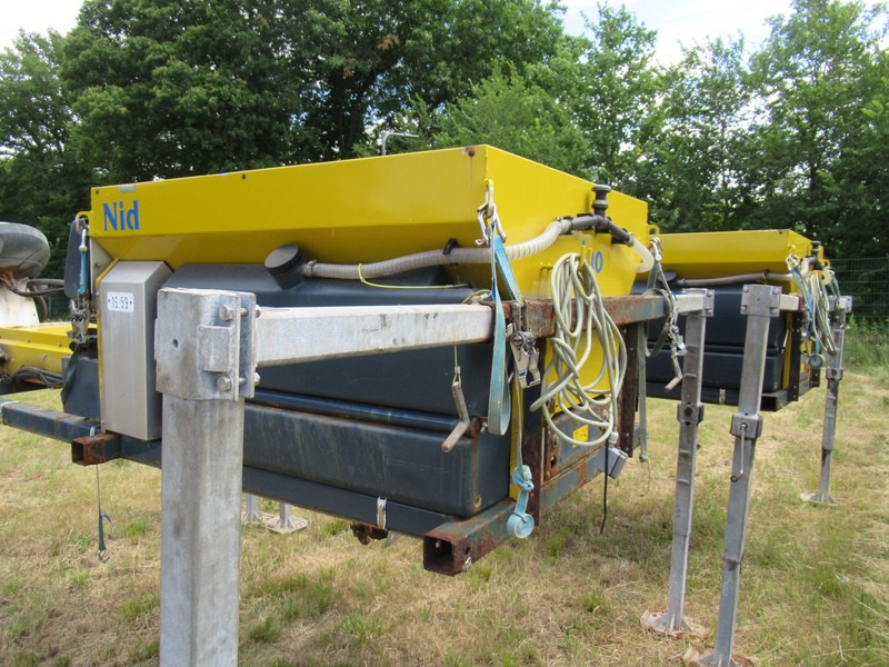NIDO - Schmidt STRATOS B08-27 PALN 0,8m3 + 350 L Zoutstrooier - Liiva-/ Soolajaotur: pilt 4 NIDO - Schmidt STRATOS B08-27 PALN 0,8m3 + 350 L Zoutstrooier - Liiva-/ Soolajaotur: pilt 4