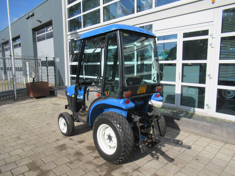 New Holland TC21D 4WD 4x4 Cabine Verwarming - Traktor: pilt 3 New Holland TC21D 4WD 4x4 Cabine Verwarming - Traktor: pilt 3