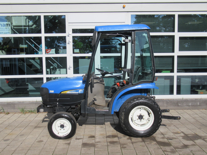 New Holland TC21D 4WD 4x4 Cabine Verwarming - Traktor: pilt 2 New Holland TC21D 4WD 4x4 Cabine Verwarming - Traktor: pilt 2