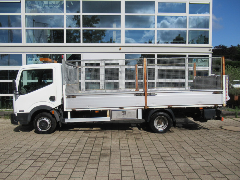 Nissan Cabstar 150.35 3.0TDci 110KW + DHollandia Laadklep - Madelauto: pilt 2 Nissan Cabstar 150.35 3.0TDci 110KW + DHollandia Laadklep - Madelauto: pilt 2