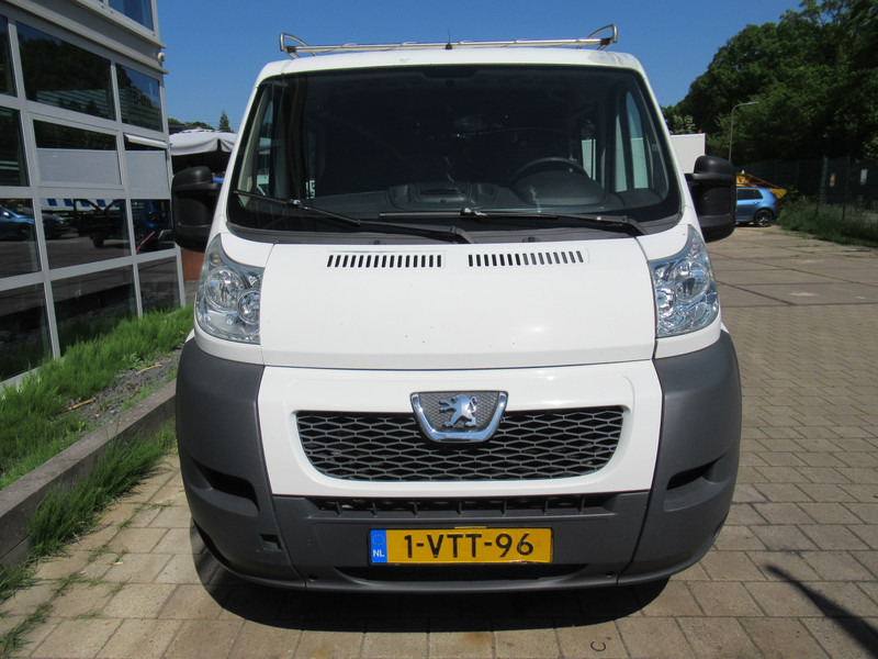 Peugeot Boxer 30 2.2HDi DOKA Dubbelcabine AIRCO - Tarbesõiduk furgoon, Meeskonnaauto: pilt 4 Peugeot Boxer 30 2.2HDi DOKA Dubbelcabine AIRCO - Tarbesõiduk furgoon, Meeskonnaauto: pilt 4
