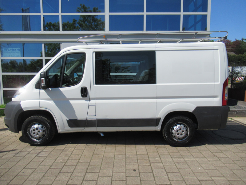 Peugeot Boxer 30 2.2HDi DOKA Dubbelcabine AIRCO - Tarbesõiduk furgoon, Meeskonnaauto: pilt 3 Peugeot Boxer 30 2.2HDi DOKA Dubbelcabine AIRCO - Tarbesõiduk furgoon, Meeskonnaauto: pilt 3