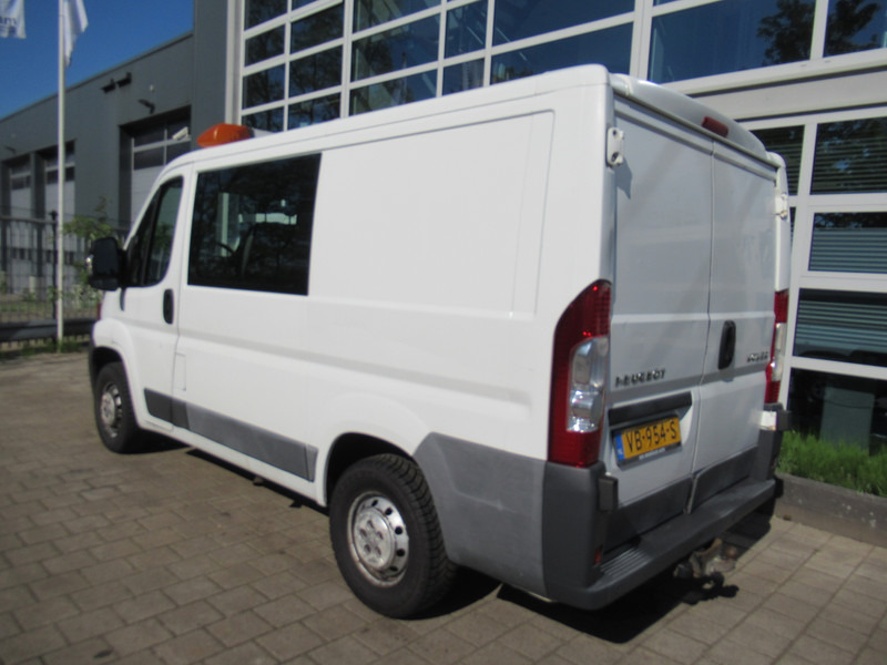 Peugeot Boxer 330 2.2 HDI 96KW L1H1 DOKA Dubbelcabine AIRCO P+ - Väike kaubik, Meeskonnaauto: pilt 3 Peugeot Boxer 330 2.2 HDI 96KW L1H1 DOKA Dubbelcabine AIRCO P+ - Väike kaubik, Meeskonnaauto: pilt 3