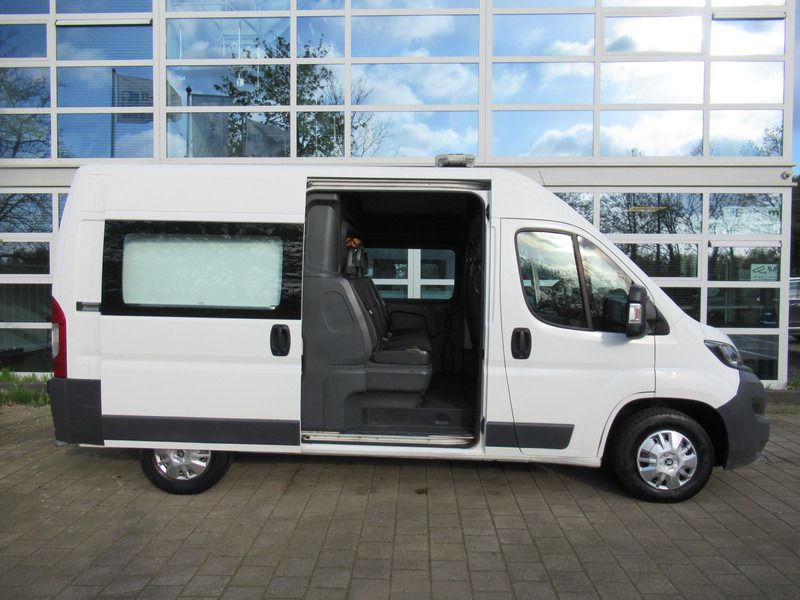 Peugeot Boxer 330 2.2 HDI 96KW L2H2 XT DOKA Dubbelcabine AIRCO - Väike kaubik, Meeskonnaauto: pilt 2 Peugeot Boxer 330 2.2 HDI 96KW L2H2 XT DOKA Dubbelcabine AIRCO - Väike kaubik, Meeskonnaauto: pilt 2