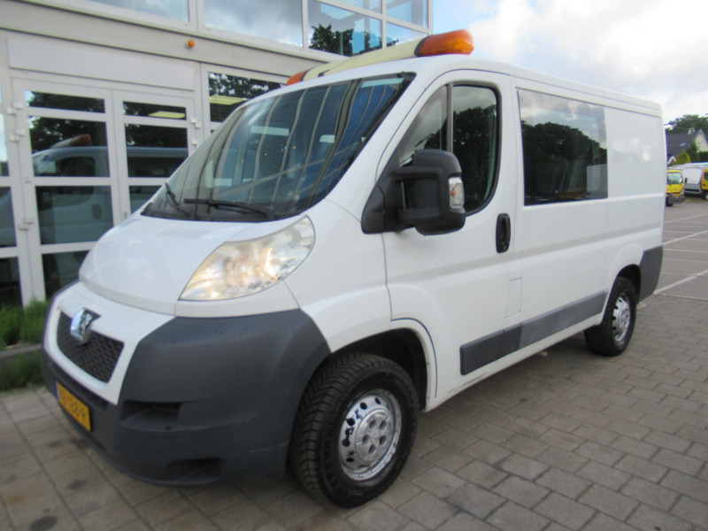 Peugeot Boxer 330 2.2 HDI L1H1 P+ Dubbelcabine DOKA airco - Väike kaubik, Meeskonnaauto: pilt 3 Peugeot Boxer 330 2.2 HDI L1H1 P+ Dubbelcabine DOKA airco - Väike kaubik, Meeskonnaauto: pilt 3