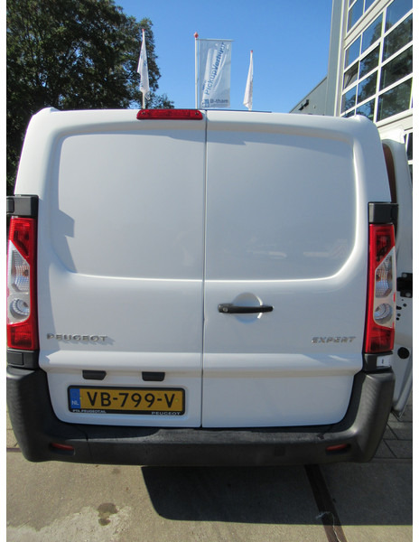 Peugeot Expert 227 1.6 HDI L1H1 P+ 3-zit ! Top Staat ! AIRCO - Väike kaubik: pilt 4 Peugeot Expert 227 1.6 HDI L1H1 P+ 3-zit ! Top Staat ! AIRCO - Väike kaubik: pilt 4