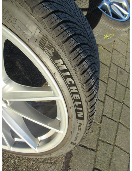 Porsche 911 992 20-/21 Carrera S Winterbanden Set Wielen - Komplektne ratas - Auto: pilt 4 Porsche 911 992 20-/21 Carrera S Winterbanden Set Wielen - Komplektne ratas - Auto: pilt 4