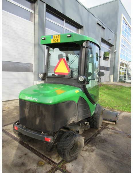 ROBERINE F3 3-delige klepelmaaier 30KW 4WD 4x4 - Muruniiduk: pilt 4 ROBERINE F3 3-delige klepelmaaier 30KW 4WD 4x4 - Muruniiduk: pilt 4