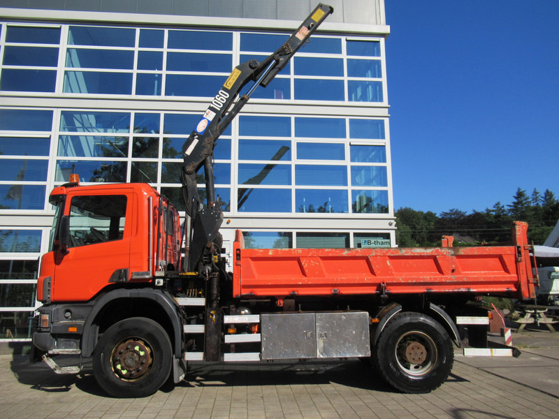 Scania P 114 CB 4x4 HZ 340 3-W. Tipper - 3-S. Kipper + HMF 1063 Crane Kran - Kallurauto, Kraanaga veoauto: pilt 4 Scania P 114 CB 4x4 HZ 340 3-W. Tipper - 3-S. Kipper + HMF 1063 Crane Kran - Kallurauto, Kraanaga veoauto: pilt 4