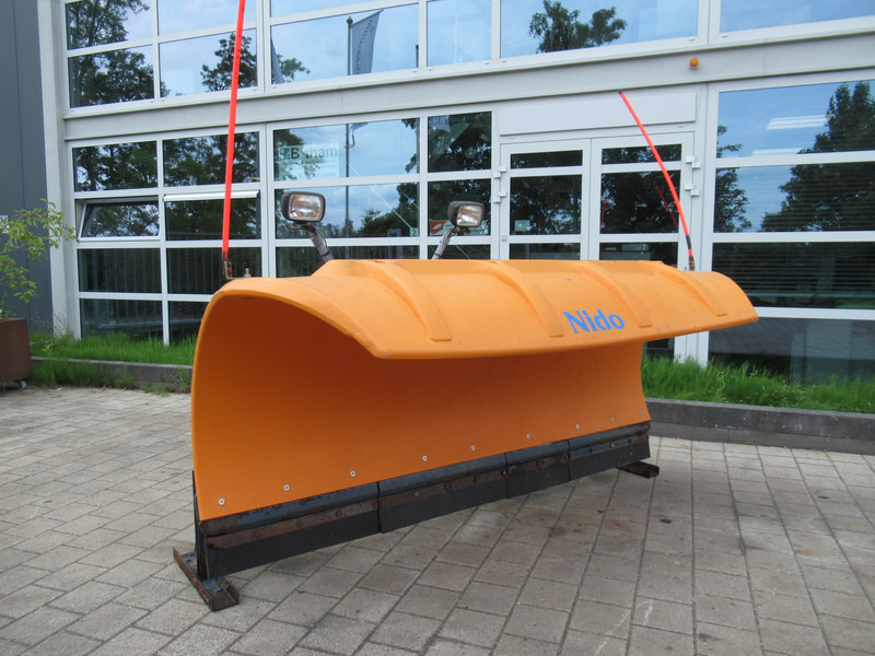 Schmidt NIDO SNK240-R 24V 270CM Sneeuwploeg Schneepflug SnowPlow - Lumesahk: pilt 4 Schmidt NIDO SNK240-R 24V 270CM Sneeuwploeg Schneepflug SnowPlow - Lumesahk: pilt 4