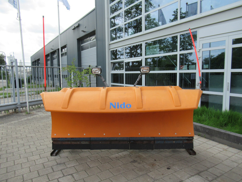 Schmidt NIDO SNK240-R 24V 270CM Sneeuwploeg Schneepflug SnowPlow - Lumesahk: pilt 3 Schmidt NIDO SNK240-R 24V 270CM Sneeuwploeg Schneepflug SnowPlow - Lumesahk: pilt 3
