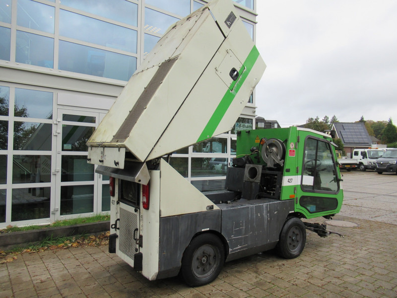 TENNANT HMF 214 Veegmachine, DEFECT / FOR PARTS - Tänavapühkimismasin: pilt 4 TENNANT HMF 214 Veegmachine, DEFECT / FOR PARTS - Tänavapühkimismasin: pilt 4