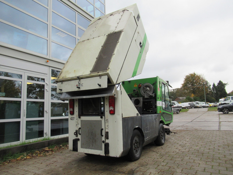 TENNANT HMF 214 Veegmachine, DEFECT / FOR PARTS - Tänavapühkimismasin: pilt 5 TENNANT HMF 214 Veegmachine, DEFECT / FOR PARTS - Tänavapühkimismasin: pilt 5