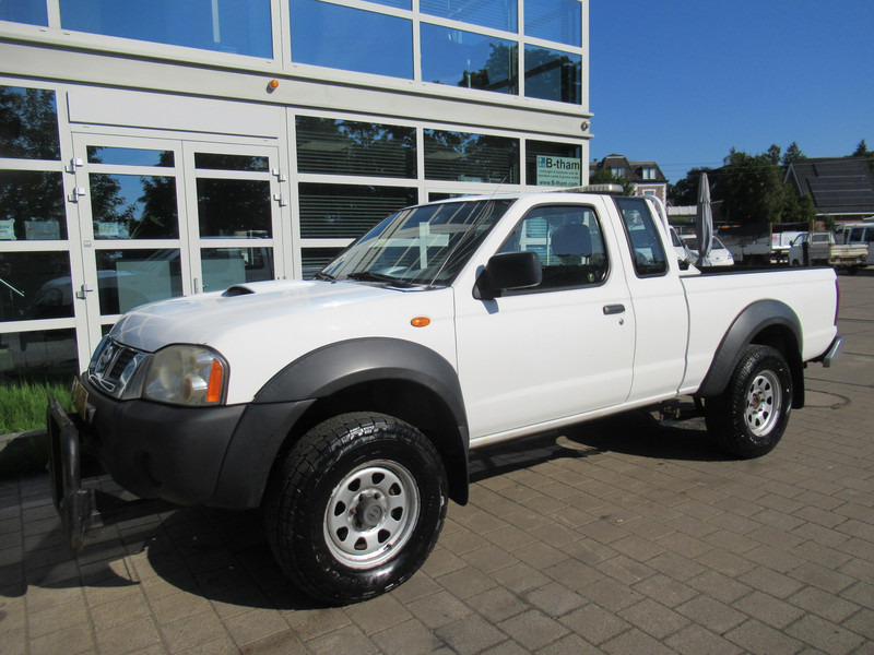 Nissan Navara 2.5 DTi King Cab 4-L.Lux. 1,5CAB PICK-UP - Tarbesõiduk: pilt 2 Nissan Navara 2.5 DTi King Cab 4-L.Lux. 1,5CAB PICK-UP - Tarbesõiduk: pilt 2