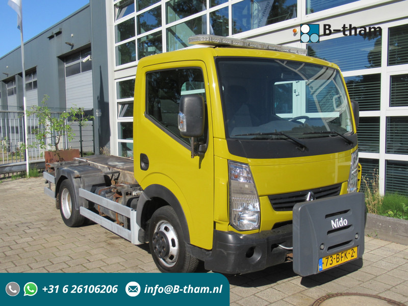 Renault Maxity 2.5DCi 107KW Chassis Twist Lock AIRCO - Tarbesõiduk: pilt 1 Renault Maxity 2.5DCi 107KW Chassis Twist Lock AIRCO - Tarbesõiduk: pilt 1