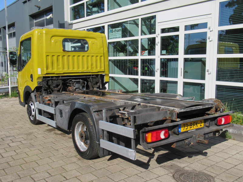 Renault Maxity 2.5DCi 107KW Chassis Twist Lock AIRCO - Tarbesõiduk: pilt 5 Renault Maxity 2.5DCi 107KW Chassis Twist Lock AIRCO - Tarbesõiduk: pilt 5