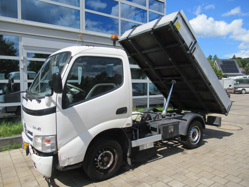 Toyota Dyna 100 3.0 D-4D 80KW Comfort, Kipper VV - Tarbesõiduk kallur: pilt 3 Toyota Dyna 100 3.0 D-4D 80KW Comfort, Kipper VV - Tarbesõiduk kallur: pilt 3