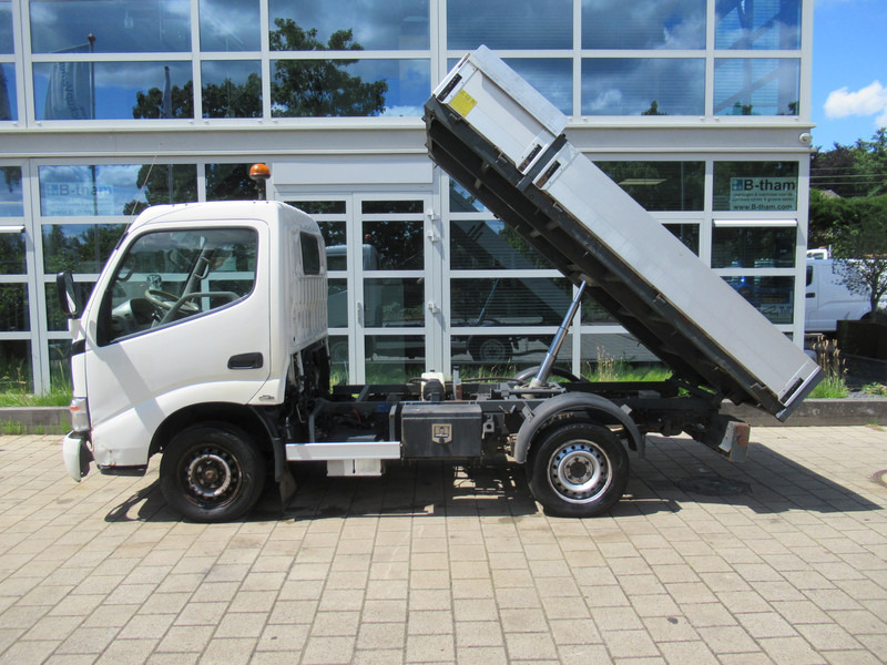 Toyota Dyna 100 3.0 D-4D 80KW Comfort, Kipper VV - Tarbesõiduk kallur: pilt 4 Toyota Dyna 100 3.0 D-4D 80KW Comfort, Kipper VV - Tarbesõiduk kallur: pilt 4