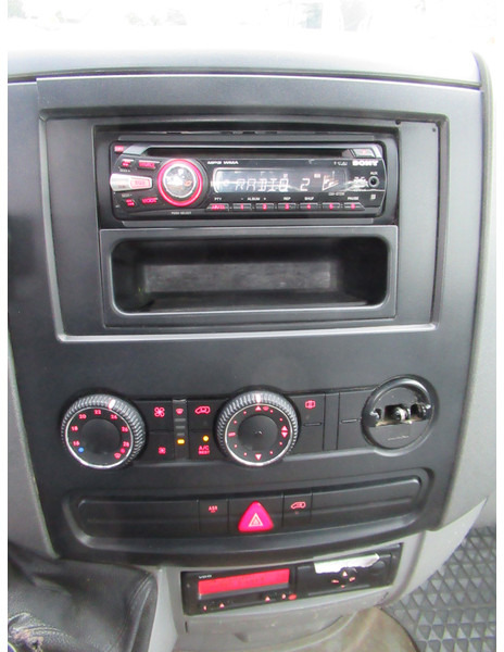 Kallurauto, Kraanaga veoauto Volkswagen Crafter 50 2.5TDI 80KW HIAB 033 B-2 + Kipper Tipper: pilt 6