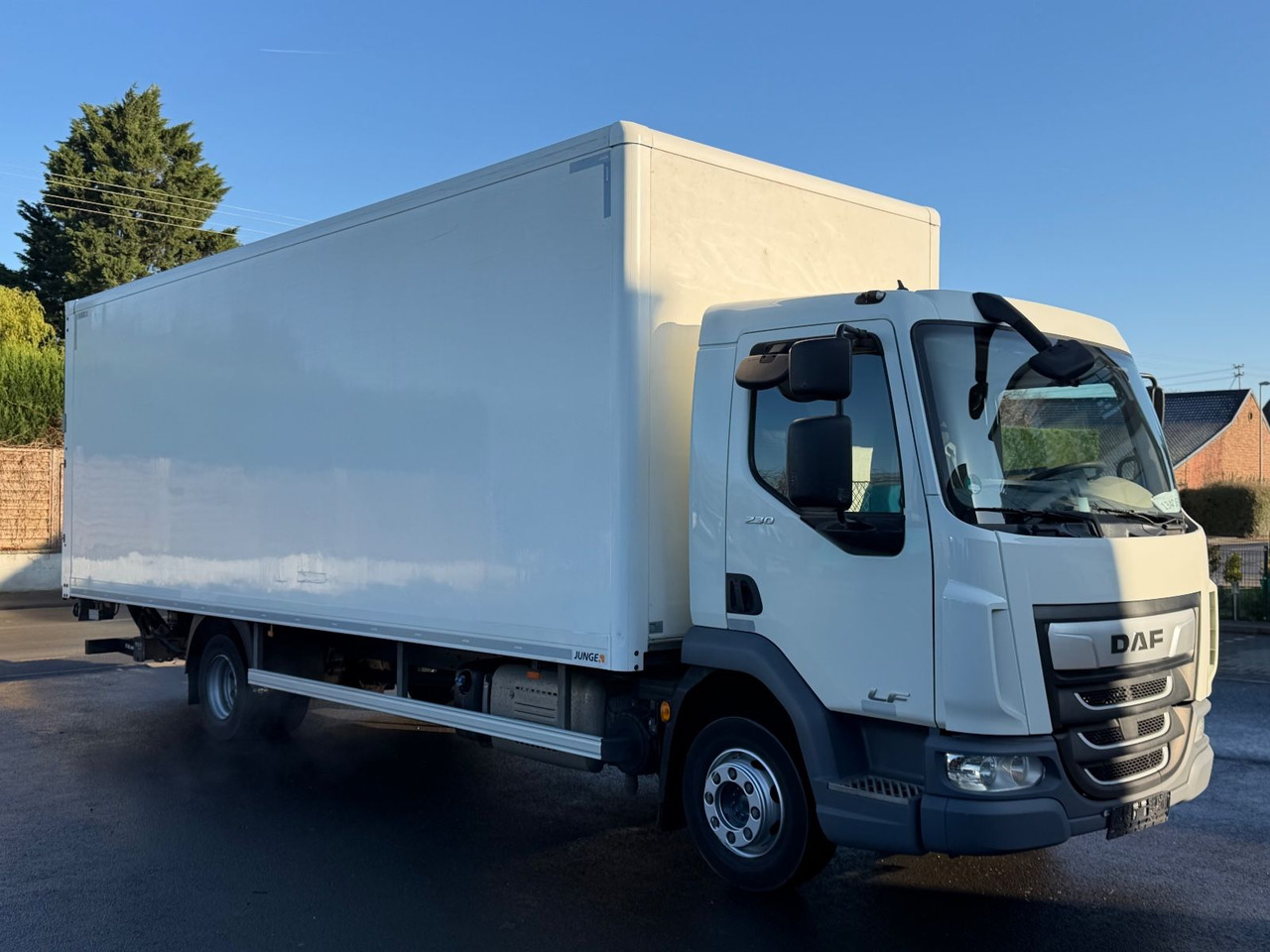 DAF LF 12.230 FA Koffer, Lbw, Ahk., 7.3m, E6, TOP - Kasti veoauto: pilt 3 DAF LF 12.230 FA Koffer, Lbw, Ahk., 7.3m, E6, TOP - Kasti veoauto: pilt 3