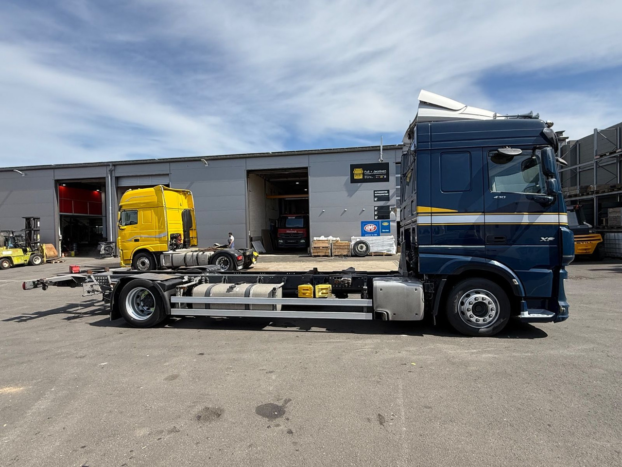 DAF XF430/Jumbo;Mega/Intarder/Standklima-Heizung/BDF - Konteinerveduk/ Tõstukiga veoauto: pilt 4 DAF XF430/Jumbo;Mega/Intarder/Standklima-Heizung/BDF - Konteinerveduk/ Tõstukiga veoauto: pilt 4