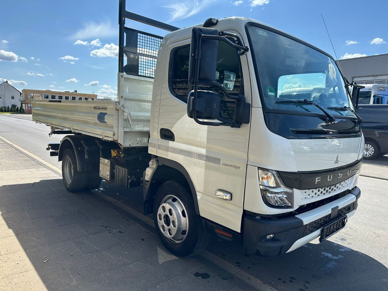 FUSO Canter 7C18/Meiller 3-S-K*Top-Deal!* - Tarbesõiduk kallur: pilt 2 FUSO Canter 7C18/Meiller 3-S-K*Top-Deal!* - Tarbesõiduk kallur: pilt 2