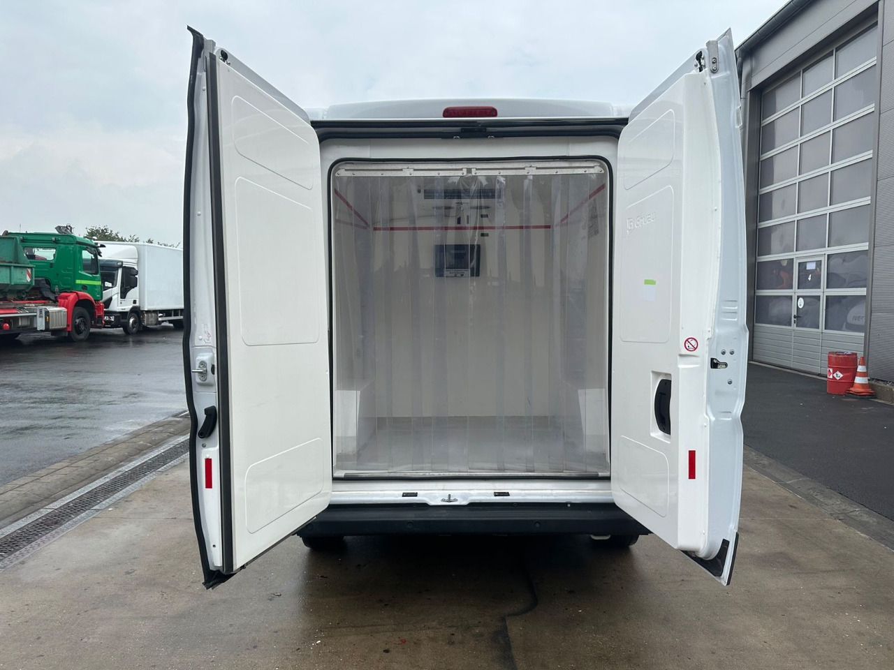 Tarbesõiduk külmik Fiat Ducato Isberg Pharma-Kühler -30°C/4°C/22°C: pilt 10