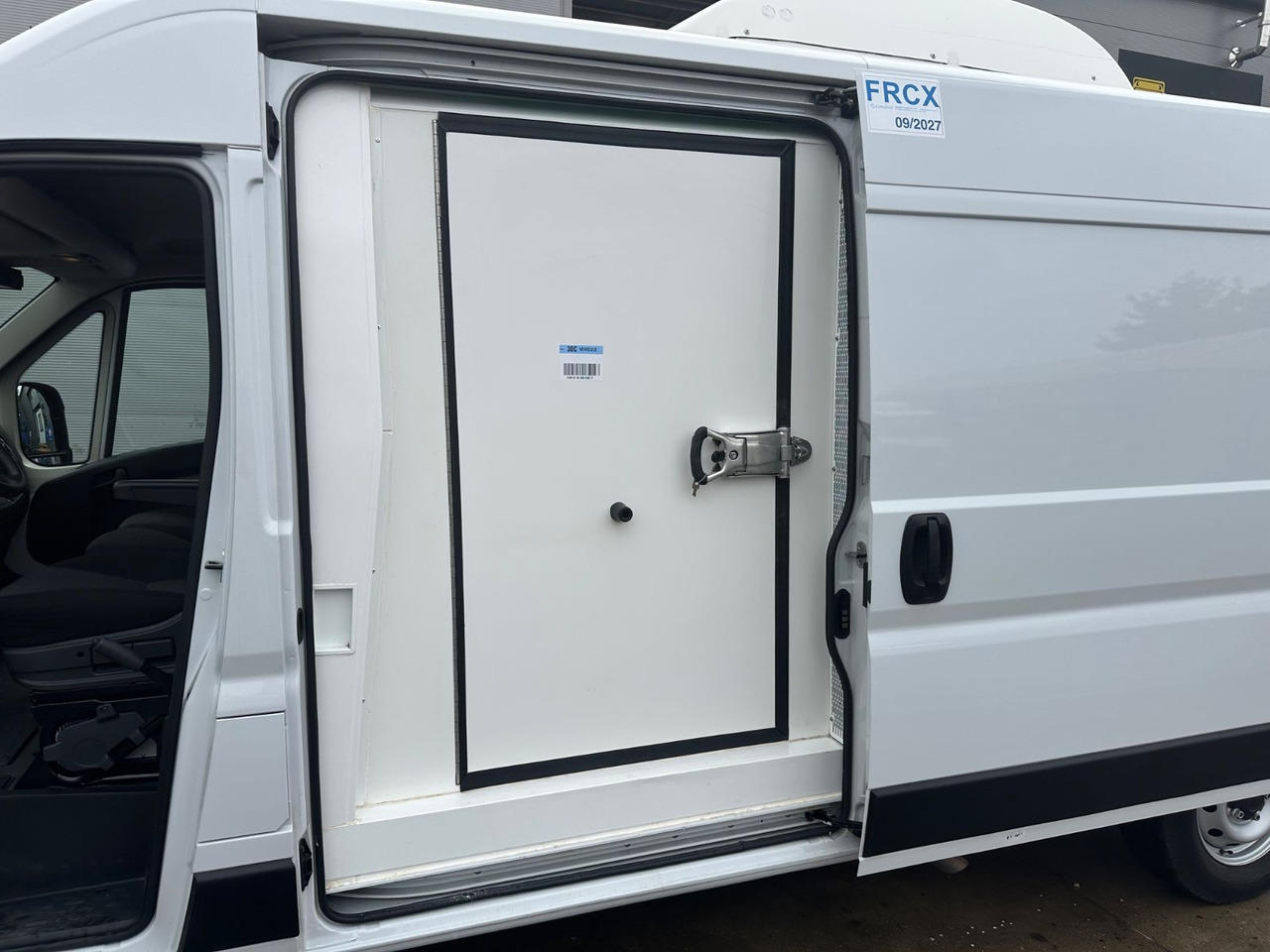 Tarbesõiduk külmik Fiat Ducato Isberg Pharma-Kühler -30°C/4°C/22°C: pilt 7