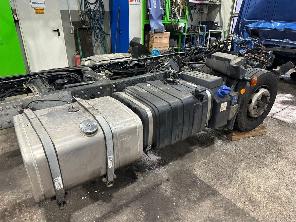 Iveco 110EL25 Unfallchassis ohne Motor/Getriebe - Raam/ Konstruktsioon - Veoauto: pilt 5 Iveco 110EL25 Unfallchassis ohne Motor/Getriebe - Raam/ Konstruktsioon - Veoauto: pilt 5