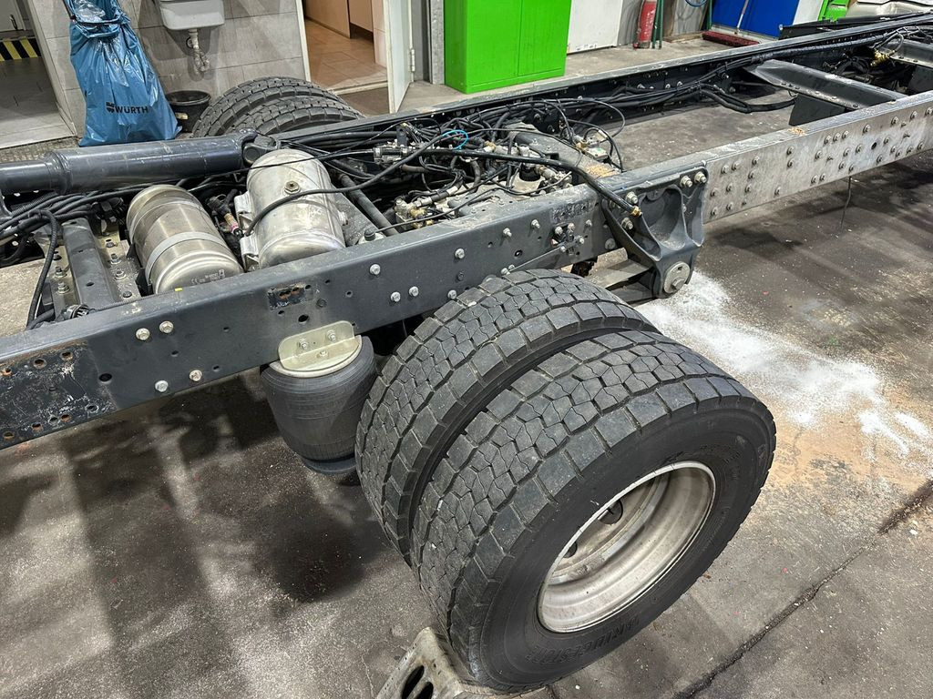 Iveco 110EL25 Unfallchassis ohne Motor/Getriebe - Raam/ Konstruktsioon - Veoauto: pilt 2 Iveco 110EL25 Unfallchassis ohne Motor/Getriebe - Raam/ Konstruktsioon - Veoauto: pilt 2