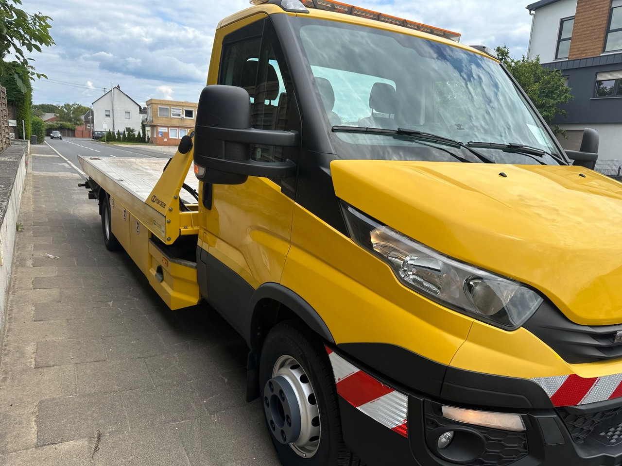 Iveco Daily 70c18 Schiebeplateau/Seilwinde/Funk - Puksiirauto: pilt 3 Iveco Daily 70c18 Schiebeplateau/Seilwinde/Funk - Puksiirauto: pilt 3