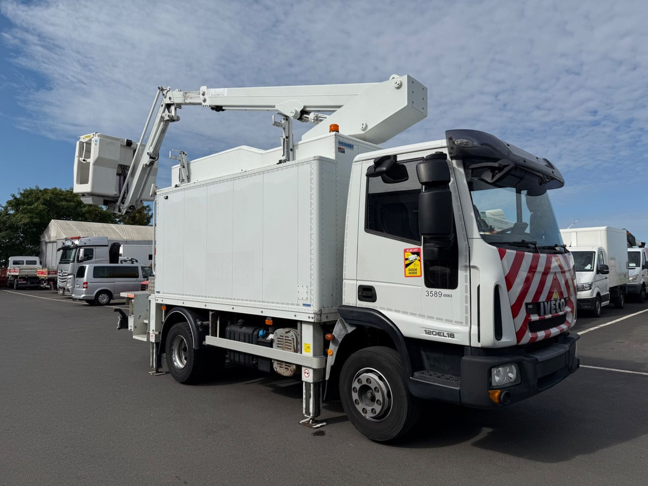 Iveco Eurocargo 120E18 E5/15m/Comet 151TAL - Veoautolt tõusev platvorm: pilt 1 Iveco Eurocargo 120E18 E5/15m/Comet 151TAL - Veoautolt tõusev platvorm: pilt 1
