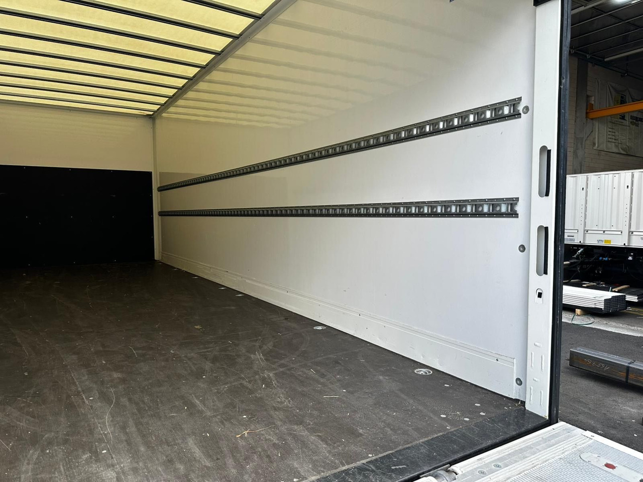 MAN TGL 12.250 /Ladebordwand/Automatik/Ahk - Kasti veoauto: pilt 5 MAN TGL 12.250 /Ladebordwand/Automatik/Ahk - Kasti veoauto: pilt 5