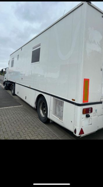 VanHool*WohntrailerProjekt*Aggregat*Wasser - Matkaauto: pilt 3 VanHool*WohntrailerProjekt*Aggregat*Wasser - Matkaauto: pilt 3