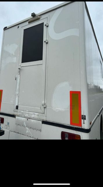 VanHool*WohntrailerProjekt*Aggregat*Wasser - Matkaauto: pilt 4 VanHool*WohntrailerProjekt*Aggregat*Wasser - Matkaauto: pilt 4