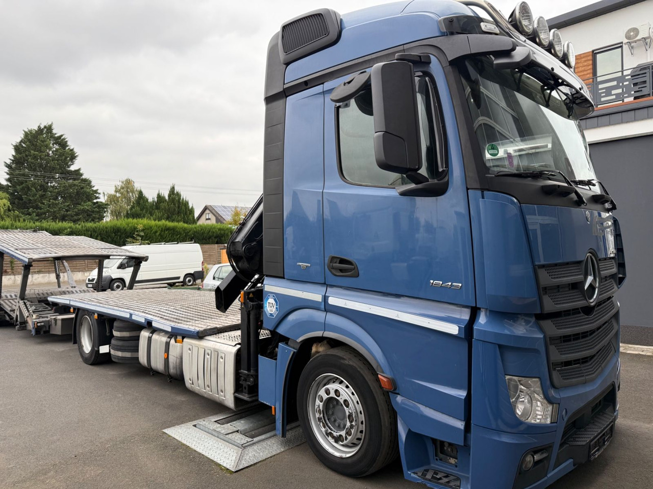 Mercedes-Benz Actros 1843 FVG 5-Zug / VDI 2700 / Kran MKG - Treilerveoauto: pilt 3 Mercedes-Benz Actros 1843 FVG 5-Zug / VDI 2700 / Kran MKG - Treilerveoauto: pilt 3