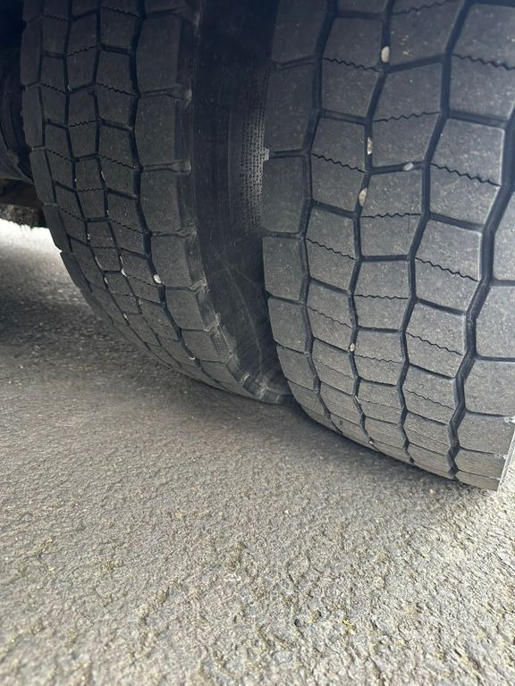 Mercedes-Benz Atego 824 Top-Ausstattung*Pritsche-Plane*Top* - Tent tarbesõiduk: pilt 2 Mercedes-Benz Atego 824 Top-Ausstattung*Pritsche-Plane*Top* - Tent tarbesõiduk: pilt 2