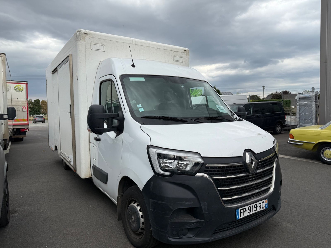 Renault Master III Koffer/Hebebühne/Klima/Kamera - Tarbesõiduk furgoon: pilt 2 Renault Master III Koffer/Hebebühne/Klima/Kamera - Tarbesõiduk furgoon: pilt 2