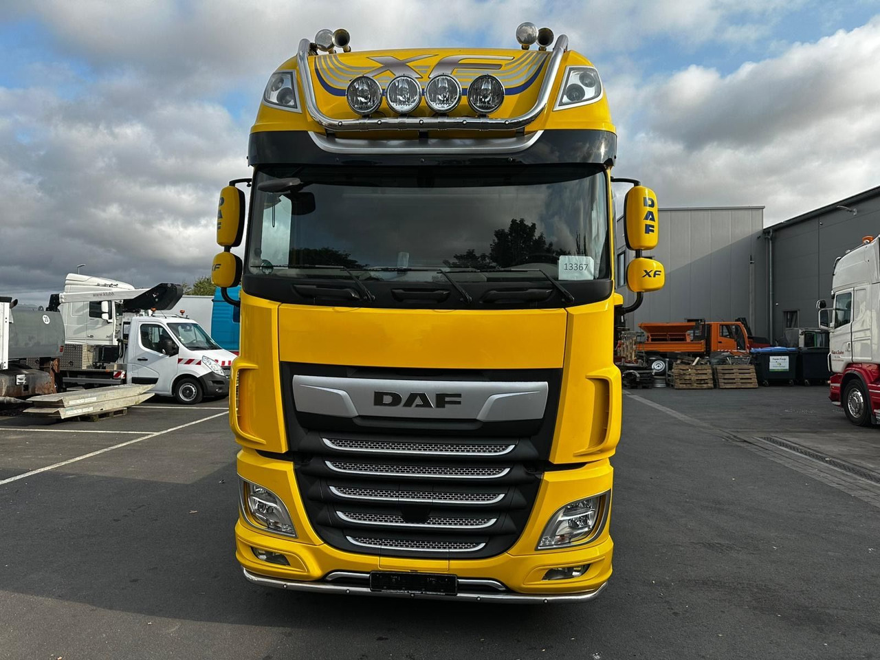 DAF XF 530/Intarder/2-K-Hydraulik/Luft-Luft/SCC - Sadulveok: pilt 3 DAF XF 530/Intarder/2-K-Hydraulik/Luft-Luft/SCC - Sadulveok: pilt 3