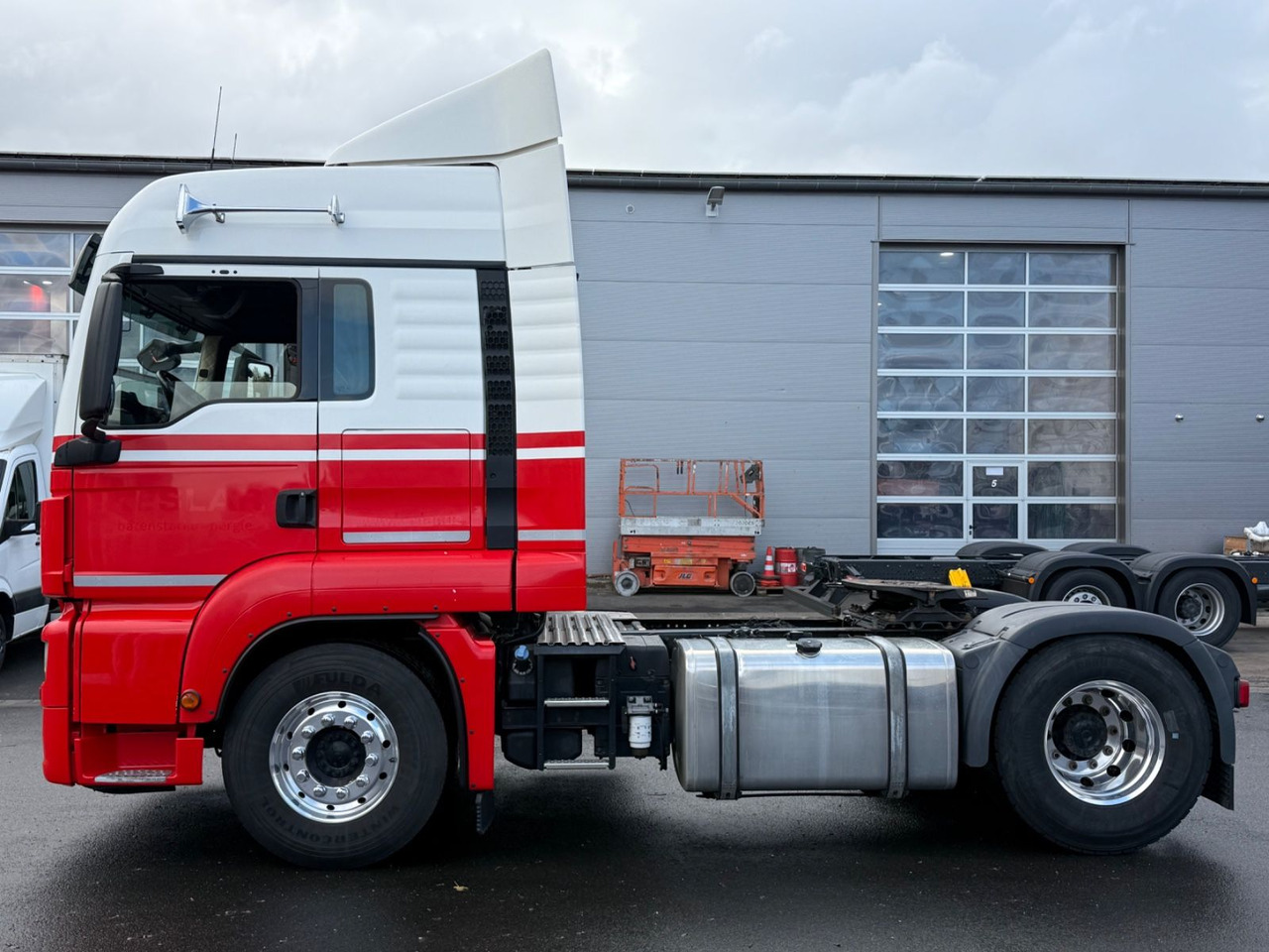 MAN TGS 18.500 LLS, ADR AT, 2x PTO, Retarder, VOLL - Sadulveok: pilt 4 MAN TGS 18.500 LLS, ADR AT, 2x PTO, Retarder, VOLL - Sadulveok: pilt 4