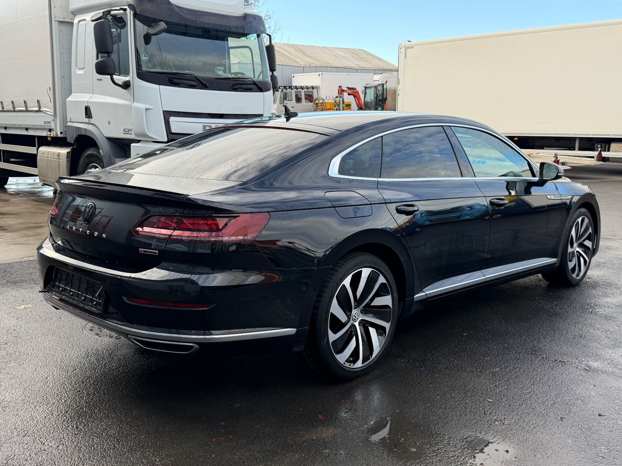 Volkswagen Arteon R-Line 4Motion Head-Up, Dynaudio, Ahk - Sedaan: pilt 5 Volkswagen Arteon R-Line 4Motion Head-Up, Dynaudio, Ahk - Sedaan: pilt 5