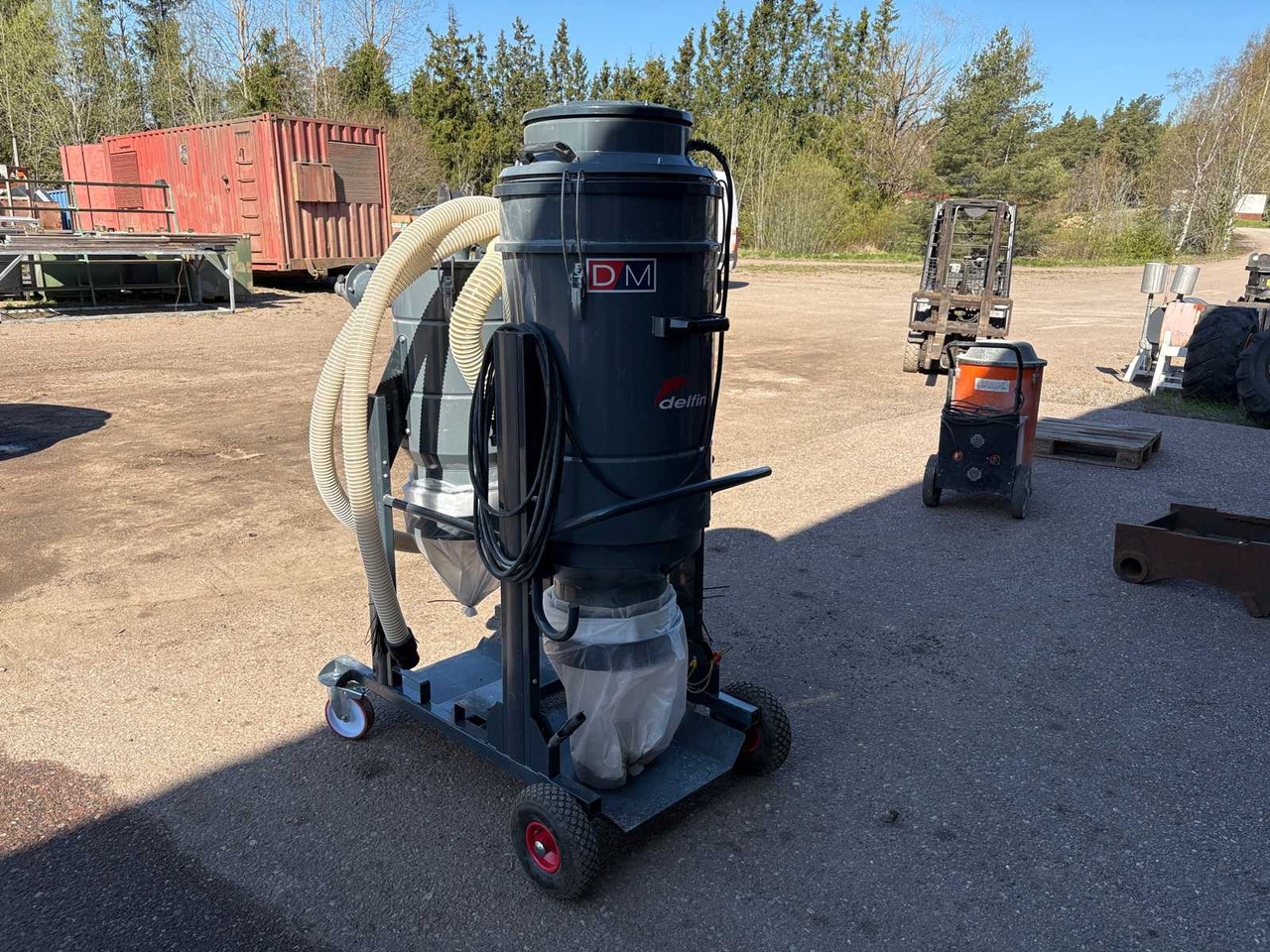 Industrial vacuum cleaner Delfin DM3 - Tööstuslik tolmuimeja: pilt 3 Industrial vacuum cleaner Delfin DM3 - Tööstuslik tolmuimeja: pilt 3