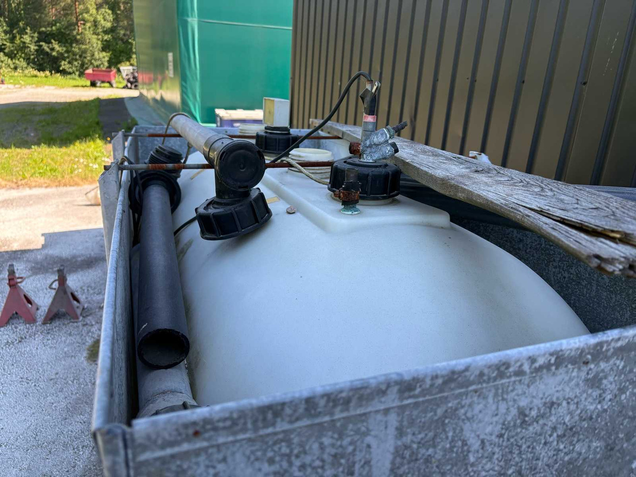 Solvent tank with safety cage - Muu seadmestik: pilt 1 Solvent tank with safety cage - Muu seadmestik: pilt 1