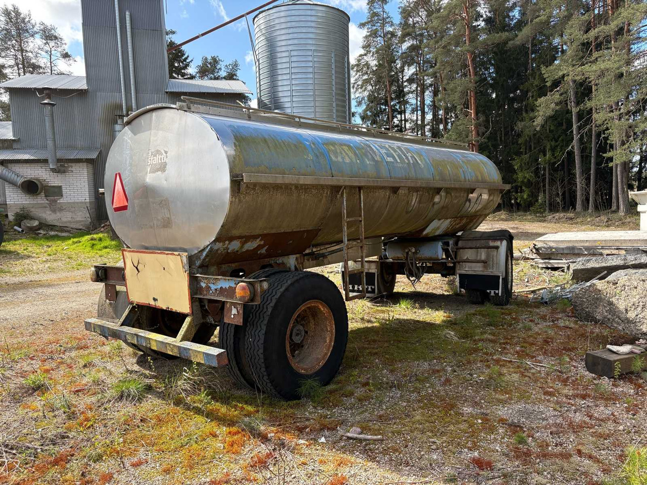 Tank trailer 10000L - Muu seadmestik: pilt 3 Tank trailer 10000L - Muu seadmestik: pilt 3