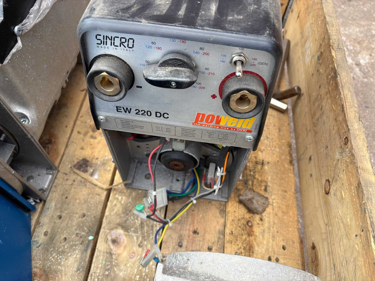 Welding generator Sincro EW 220 DC - Keevitus seadmed: pilt 1 Welding generator Sincro EW 220 DC - Keevitus seadmed: pilt 1