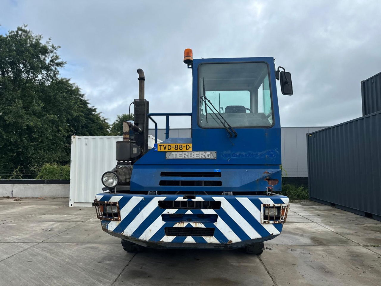 Terberg YT 180 VDL haakarm - Laotraktor: pilt 2 Terberg YT 180 VDL haakarm - Laotraktor: pilt 2